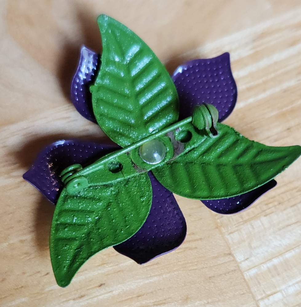 Fun Multi Texture Flower Brooch - Picture 3 of 3
